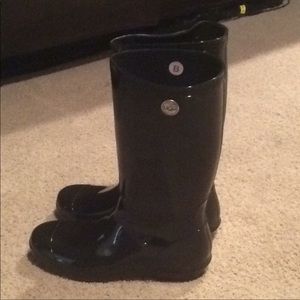 Ugg rain boots